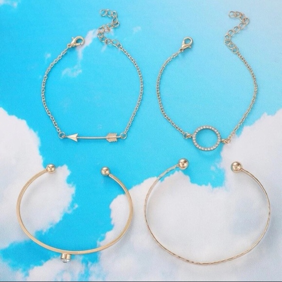 ❤️Gold Arrow Bangle Bracelet Set - Picture 5 of 6